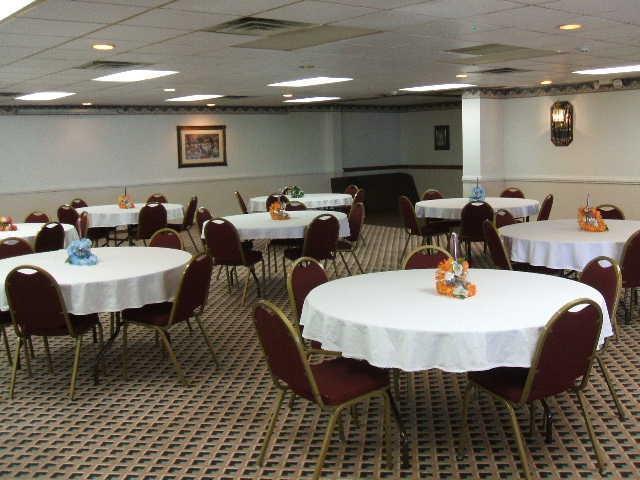 A Victory Inn & Suites - Muskegon Restaurant photo